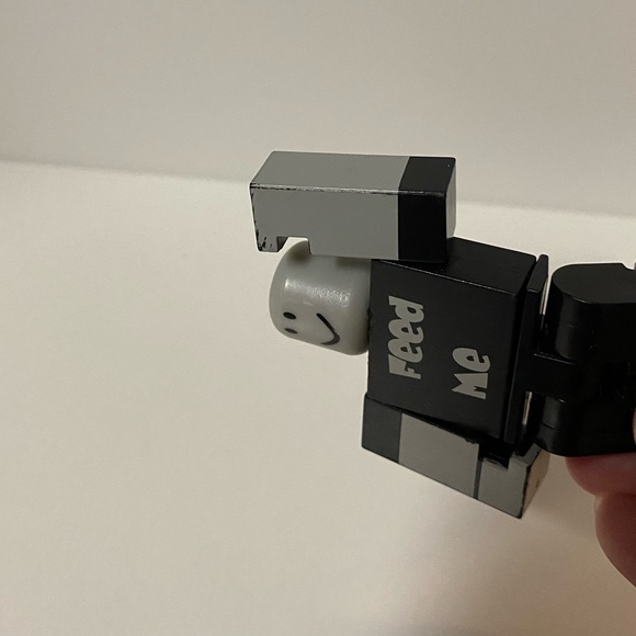 Roblox Figurine Bundle Of 5 Interchangeable Action Figures Lot Toys - Picture 9 of 9